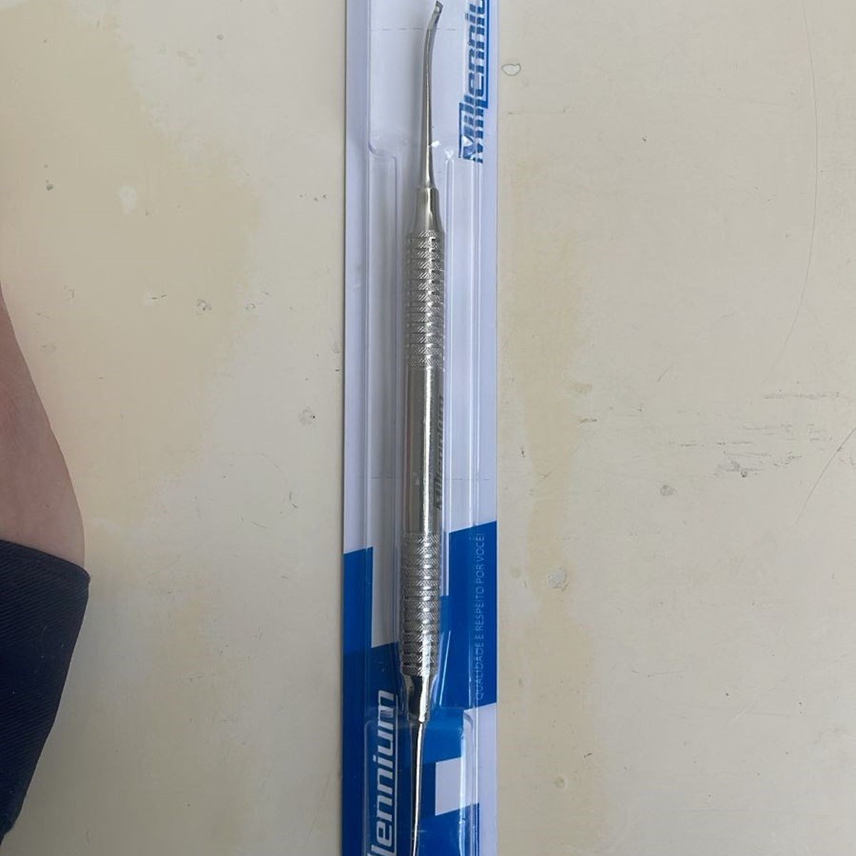 Cinzel de Ochsenbein Fedy 2 Cinzel de Ochsenbein Fedy 2 - Imagem 1