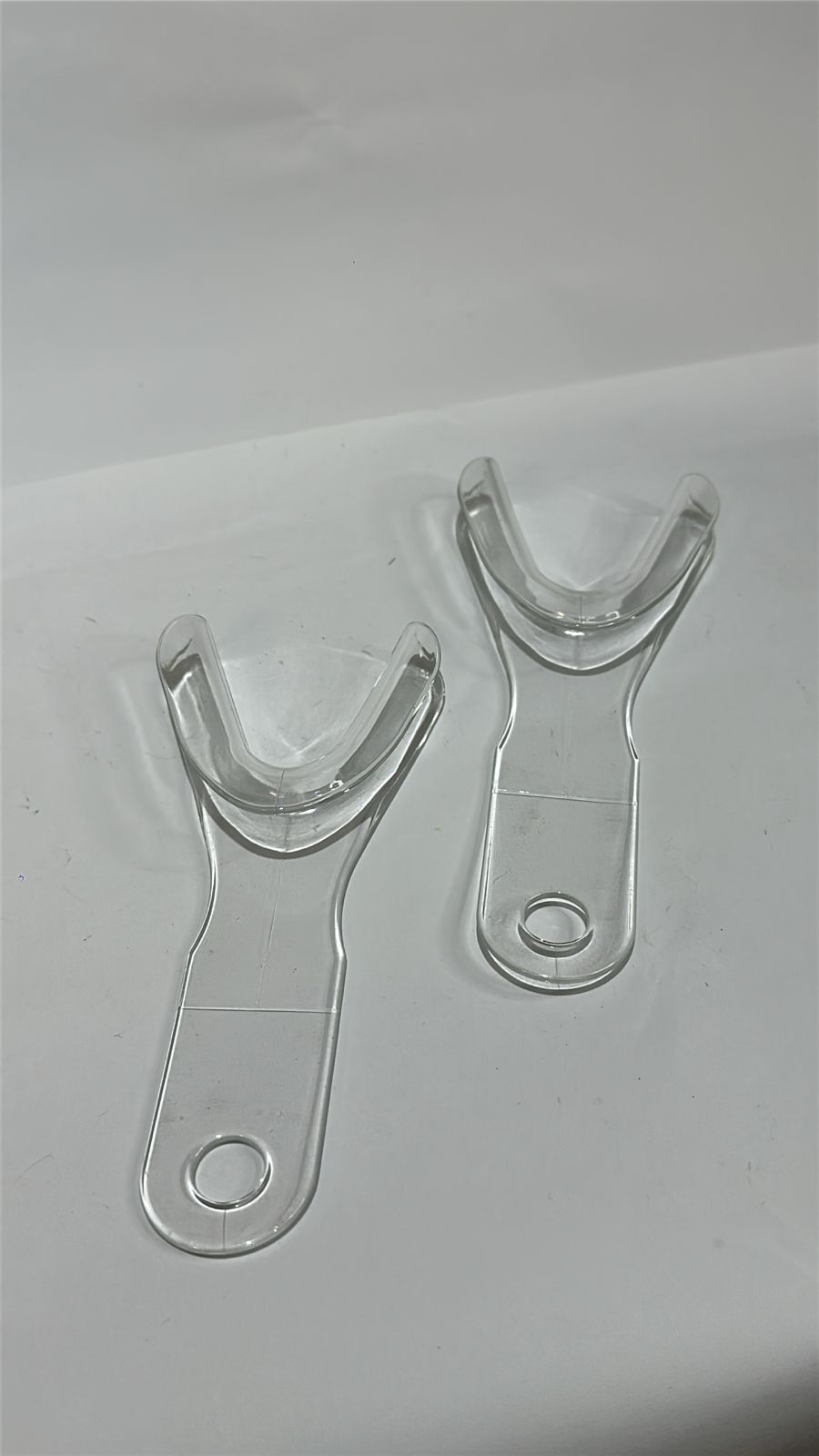 Afastador formato U1 Afastador Labial Lateral Adulto Formato “U” c/ 2 - Imagem 1