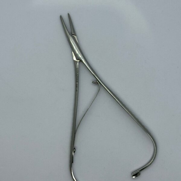 PORTA AGULHA MATHIEU