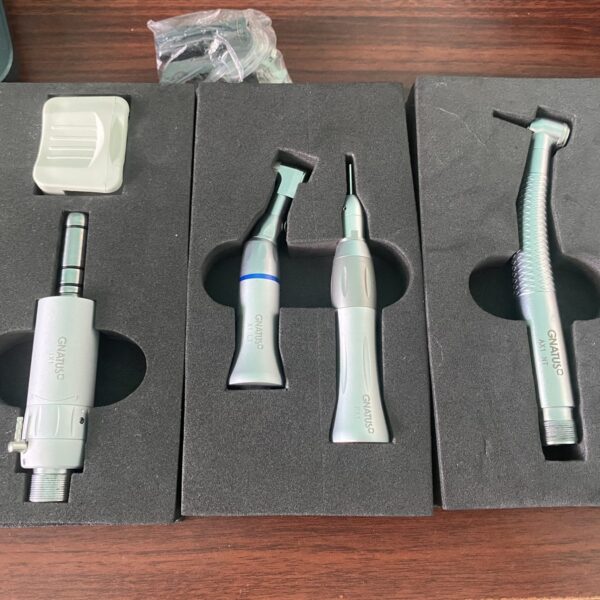 Kit acadêmico 4 peças marca Gnatus