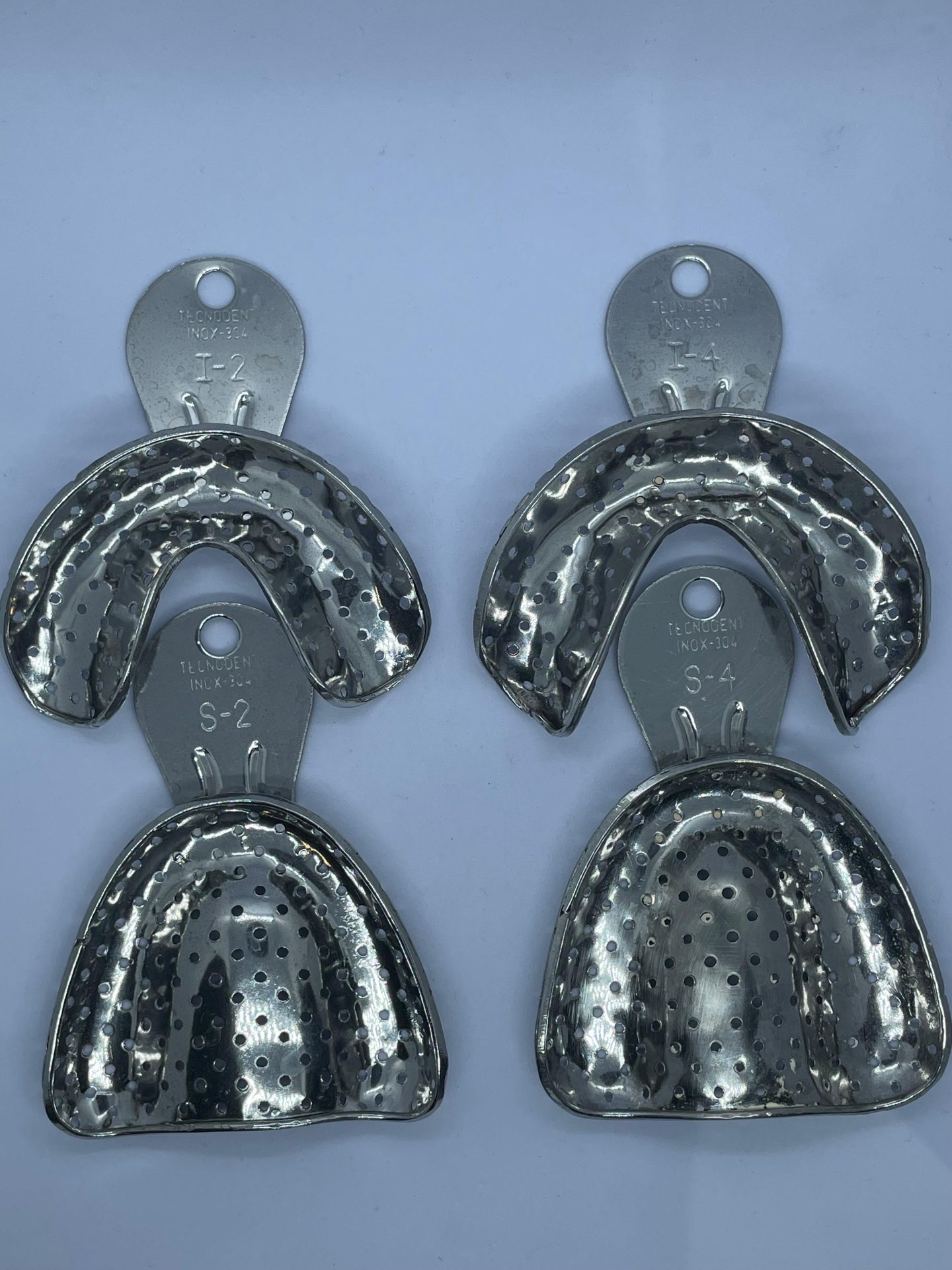 WhatsApp Image 2025-08-21 at 14.41.43 (1) Jogo Moldeira Aluminio Adulto Perfurada - Imagem 1