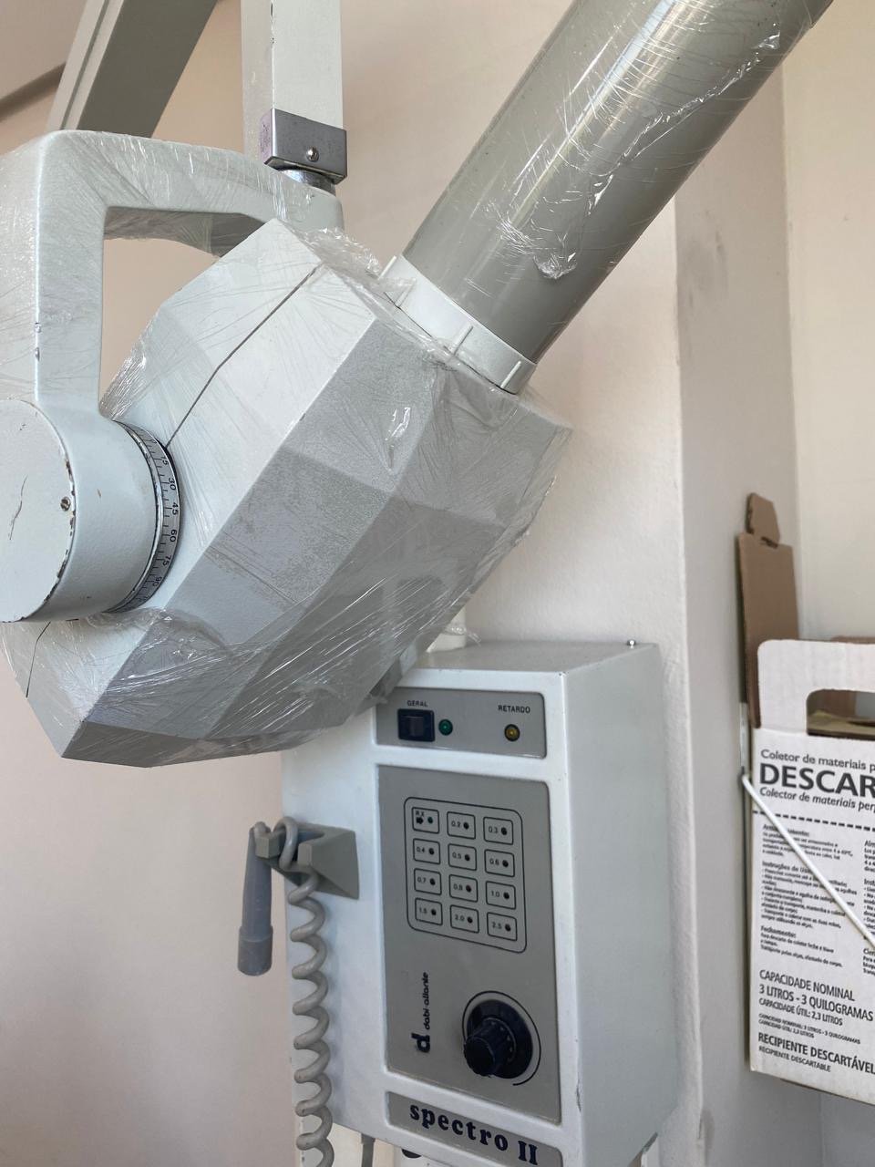 0b264a9b-a3ea-425d-8dd8-7baaa69a402d Rx odontológico de parede - Imagem 1