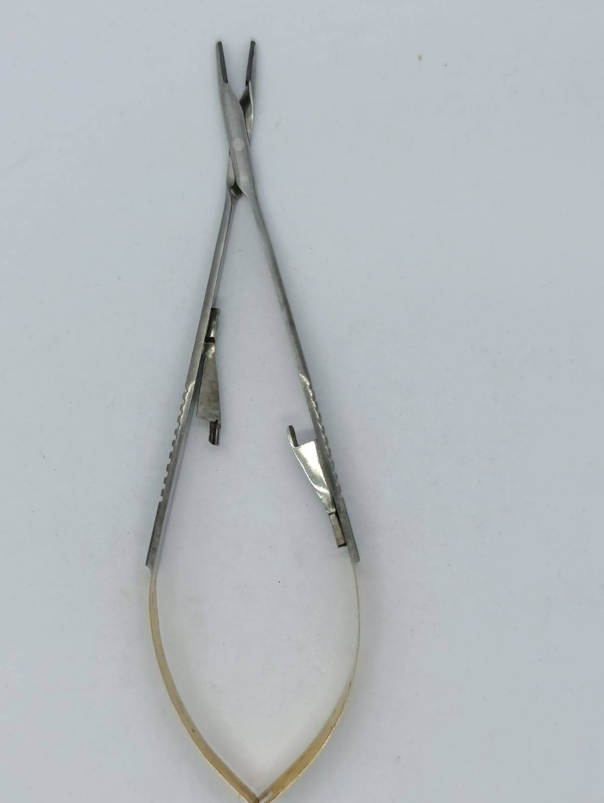 Porta agulha mathie 1 PINÇA CASTROVIEJO - Imagem 1